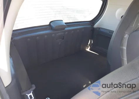 2010 Smart Fortwo Passion/Pure z USA, uszkodzony, nr VIN WMEEJ3BAXAK370325